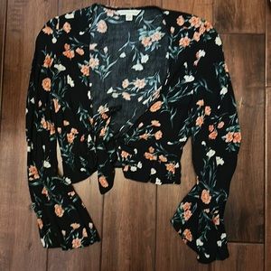 American Eagle tie top